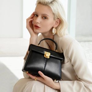 sac cuir boucle dorée