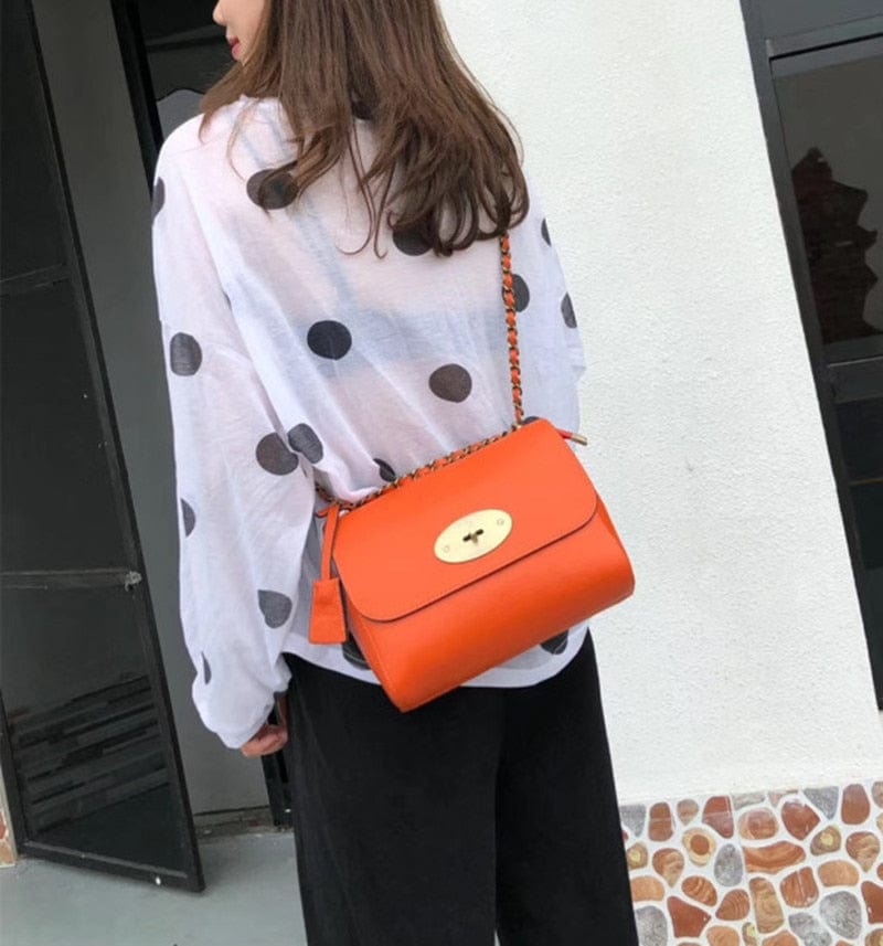 sac intemporel gris laiton