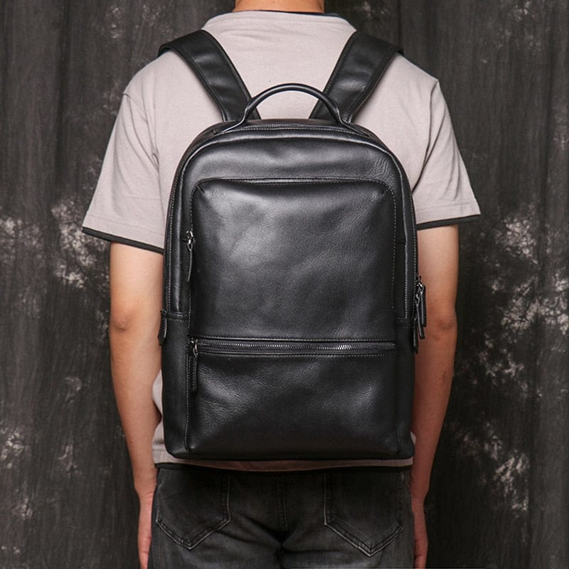 Sac à dos urbain en cuir noir