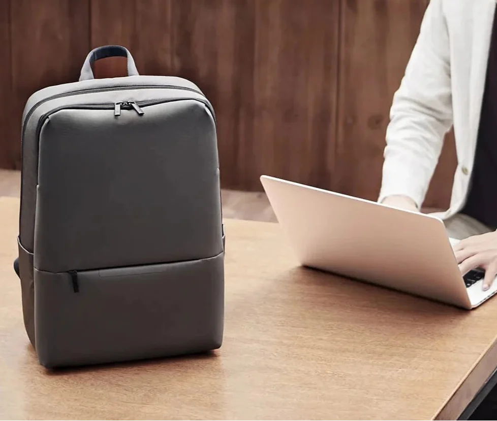 sac à dos minimaliste noir